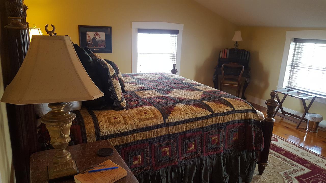 The Lincoln Suite